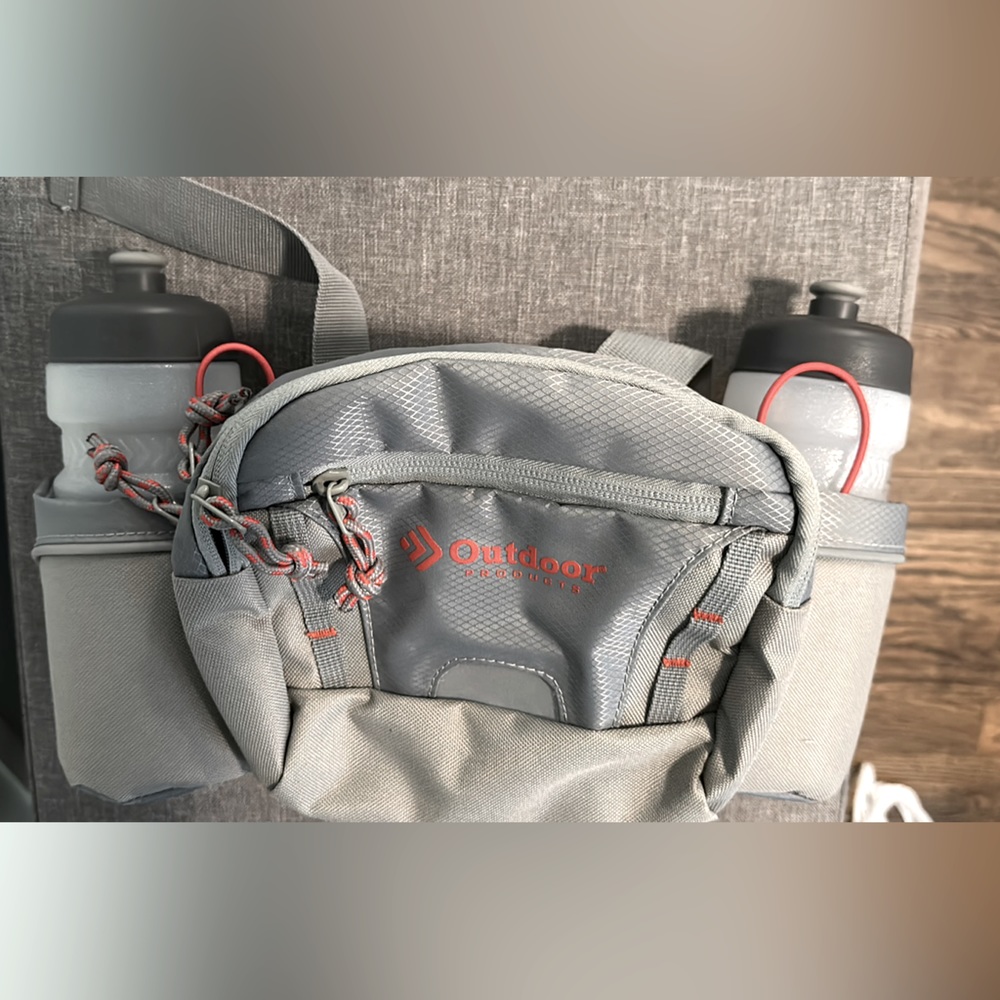 Hiking fanny pack